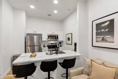 2018 E River Road #201, Tucson, AZ 85718 - Photo 9