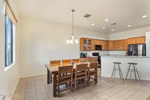 6592 W Sydney Ct, Tucson, AZ 85757 - Photo 9