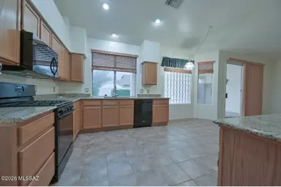 9831 N Double Diamond Place, Tucson, AZ 85742 - Photo 11