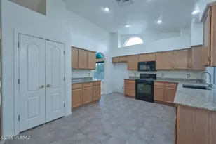 9831 N Double Diamond Pl, Tucson, AZ 85742 - Photo 13