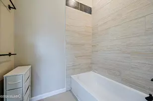 17501 S Wilmot Rd, Sahuarita, AZ 85629 - Photo 25