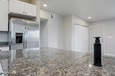 17501 S Wilmot Road, Sahuarita, AZ 85629 - Photo 11