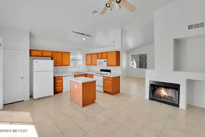 8874 S Desert Valley Way, Tucson, AZ 85747 - Photo 5