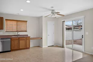 3757 E Desert Walk Ln, Tucson, AZ 85706 - Photo 11