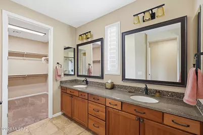 2568 E Arica Way, Green Valley, AZ 85614 - Photo 23