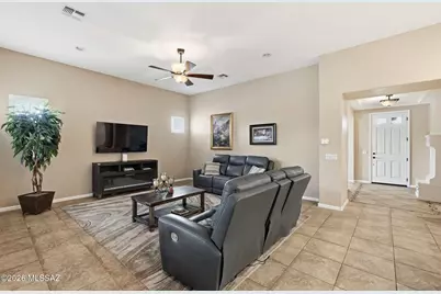 2568 E Arica Way, Green Valley, AZ 85614 - Photo 7