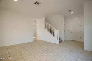1087 W Sea Lion Dr, Tucson, AZ 85704 - Photo 17