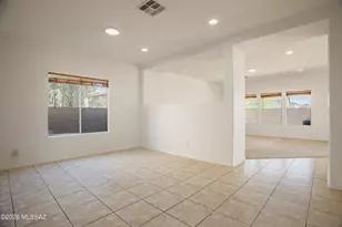 1087 W Sea Lion Dr, Tucson, AZ 85704 - Photo 21