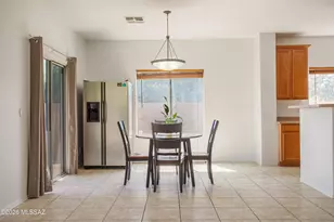 1087 W Sea Lion Dr, Tucson, AZ 85704 - Photo 9