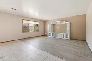 25 W Paseo del Chino, Green Valley, AZ 85614 - Photo 7