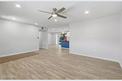8677 E 24th Street, Tucson, AZ 85710 - Photo 11
