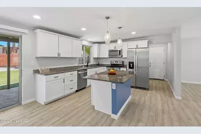 8677 E 24th Street, Tucson, AZ 85710 - Photo 13
