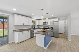 8677 E 24th St, Tucson, AZ 85710 - Photo 13