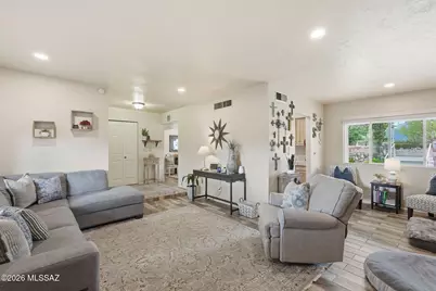 3735 N Gunnison Drive, Tucson, AZ 85749 - Photo 9