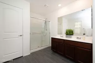 8546 W Finch Ln, Tucson, AZ 85757 - Photo 11
