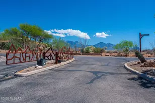 778 E Well Rock Pl, Green Valley, AZ 85614 - Photo 43