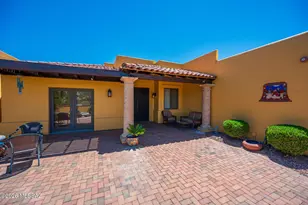 778 E Well Rock Pl, Green Valley, AZ 85614 - Photo 9