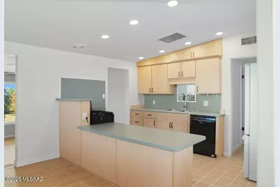 2120 E 33rd Street, Tucson, AZ 85713 - Photo 9