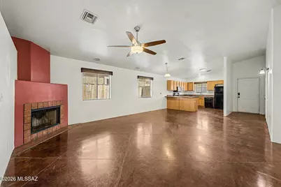 409 E Geronimo Bluff Loop, Tucson, AZ 85705 - Photo 5