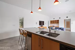 225 N Sierra Vista Dr, Tucson, AZ 85719 - Photo 33