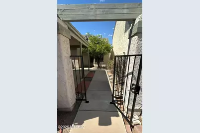3048 W Via Principia, Tucson, AZ 85742 - Photo 3