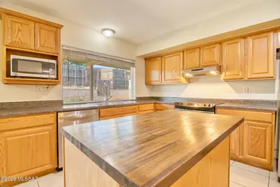9022 E Rosewood Street, Tucson, AZ 85710 - Photo 13