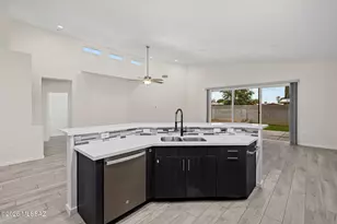 7580 E Bookmark Pl, Tucson, AZ 85715 - Photo 15