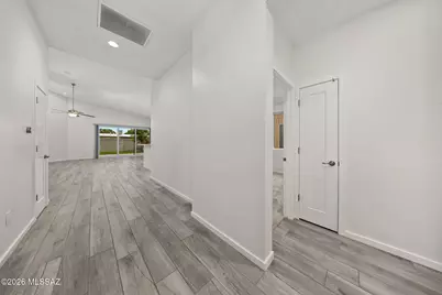 7580 E Bookmark Place, Tucson, AZ 85715 - Photo 11