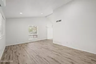 5666 S Cedar Springs Pl, Tucson, AZ 85706 - Photo 11