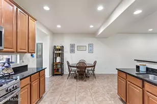 10464 S Cutting Horse Dr, Vail, AZ 85641 - Photo 7