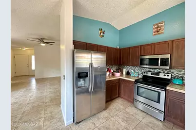 1679 W Sauvignon Drive, Tucson, AZ 85746 - Photo 3
