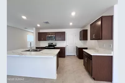 11977 E Chamrod Drive, Vail, AZ 85641 - Photo 5