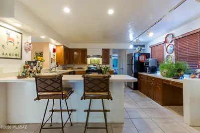 3825 N Tyndall Avenue, Tucson, AZ 85719 - Photo 17