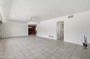 2235 E Camino el Ganado, Tucson, AZ 85718 - Photo 5