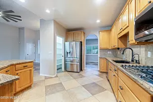 282 N Suntan Dr, Vail, AZ 85641 - Photo 9