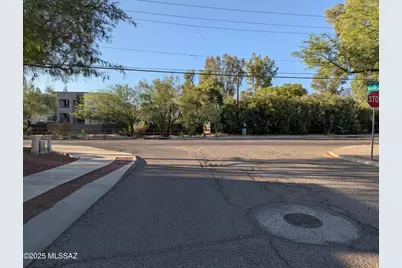 4191 N Fortune Loop, Tucson, AZ 85719 - Photo 3