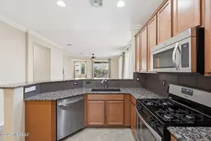 1038 W Pastora Peak Dr, Green Valley, AZ 85614 - Photo 21
