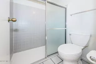 4406 E Haven Ln, Tucson, AZ 85712 - Photo 17