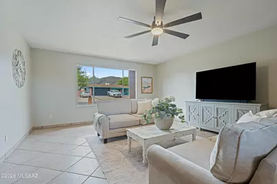 10114 E Rio De Oro Drive, Tucson, AZ 85749 - Photo 7
