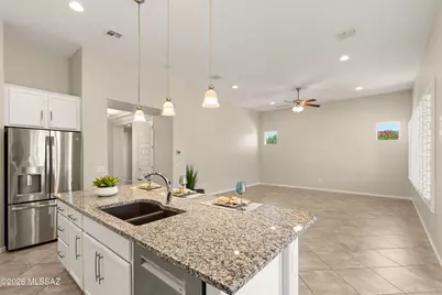 31919 S Bayberry Court, Oracle, AZ 85623 - Photo 17