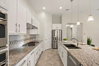 31919 S Bayberry Court, Oracle, AZ 85623 - Photo 9