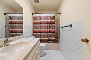 10136 N Valle Del Oro Dr, Tucson, AZ 85737 - Photo 31