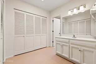 10136 N Valle Del Oro Dr, Tucson, AZ 85737 - Photo 25