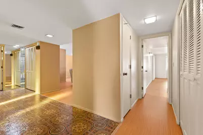 10136 N Valle Del Oro Drive, Tucson, AZ 85737 - Photo 21