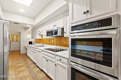 10136 N Valle Del Oro Drive, Tucson, AZ 85737 - Photo 17