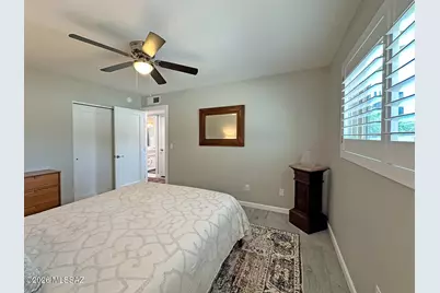 8180 E Rawhide Trail, Tucson, AZ 85750 - Photo 35