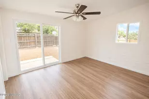 206 W Blacklidge Dr, Tucson, AZ 85705 - Photo 15