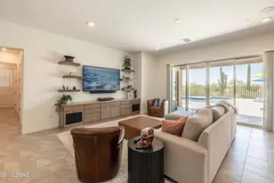 6561 W Antler Bnd Pl, Marana, AZ 85658 - Photo 9