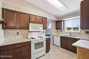 117 E el Limon, Green Valley, AZ 85614 - Photo 13