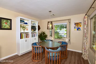 1138 W Masters Circle W, Tucson, AZ 85737 - Photo 17